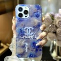 Chanel シャネル韓国風iphone16/14/13/15pro maxケースレディース斜め掛けiphone15 plus14 16 pro maxケースブランドコピーメンズアイフォン16 15/14/13/ 12 pro maxケースパロディーハイブランドアイフォン16 15 14ケーストランク型