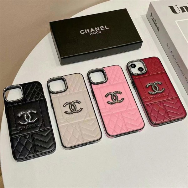 Chanel シャネルiphone 16 pro max 15 plusケースブランドカード入れ人気アイフォン14pro max/16 15 proケースハイブランドアイフォン16 15 14ケーストランク型ブランド携帯ケースiphone 16 15 pro max 14pro/13 pro maxケース手帳型